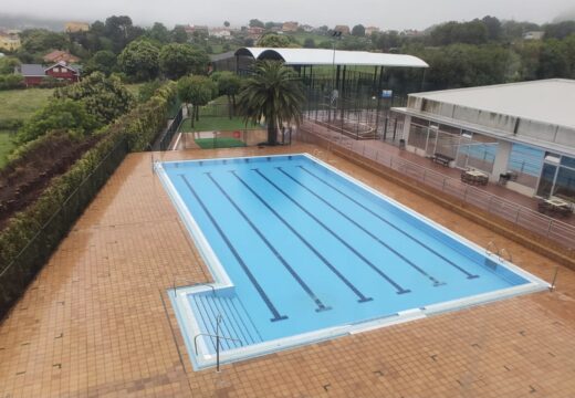 Carral inaugura a tempada de verán coa apertura da piscina municipal
